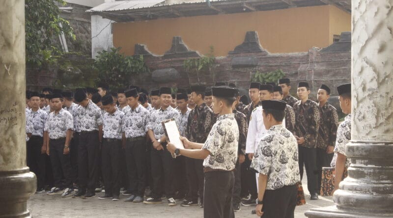 MALHIKDUA GELAR UPACARA PELEPASAN TEACHING PROGRAM MALAYSIA