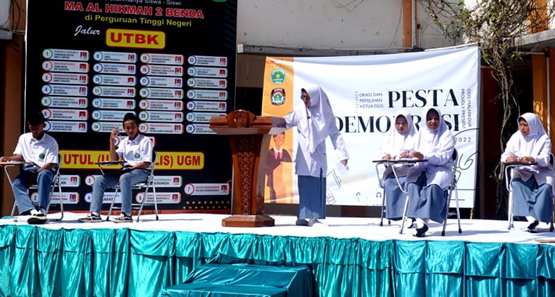 PESTA DEMOKRASI MALHIKDUA PEMILIHAN KETUA OSIS PERIODE 2022 2023