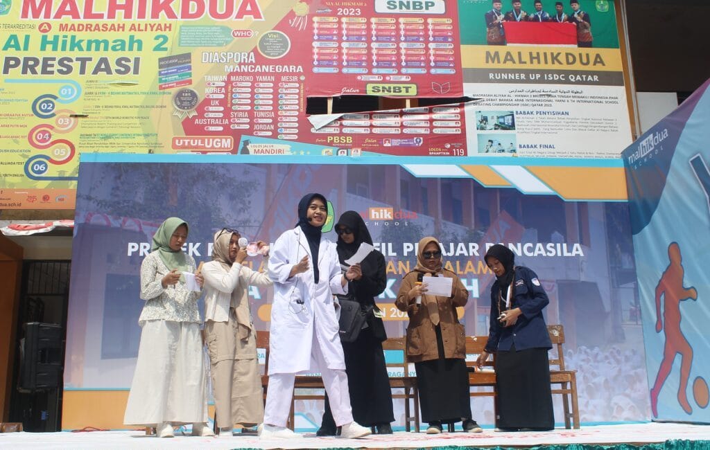 Sukses! Tim M2net Tampilkan Puisi Berantai dalam Rangka Youth Fest MALHIKDUA 2024