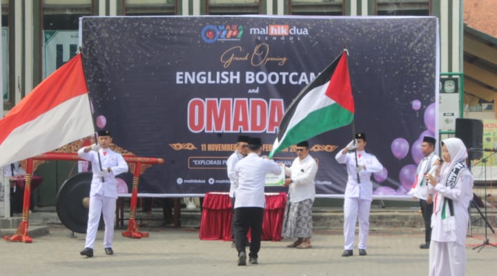 UPACARA MEMPERINGATI HARI PAHLAWAN DAN PEMBUKAAN ENGLISH CAMP DAN OMADA KE-IX