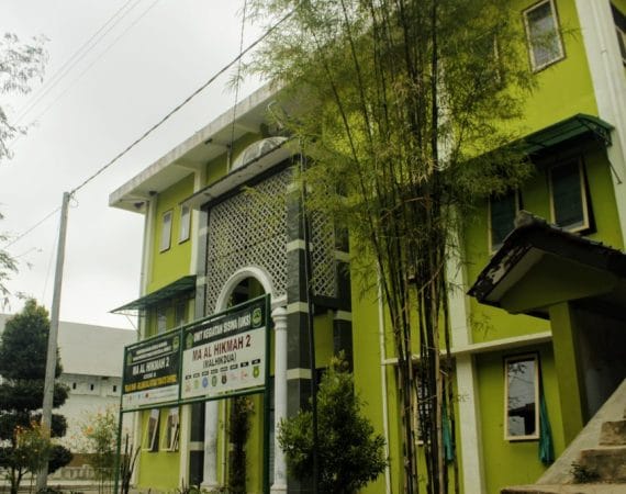 Gedung program MAK 3 lantai