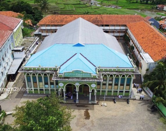 AULA GOR Serbaguna Al Hikmah 2-1