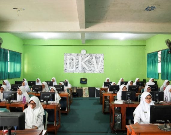 Laboratorium komputer (DESAIN)
