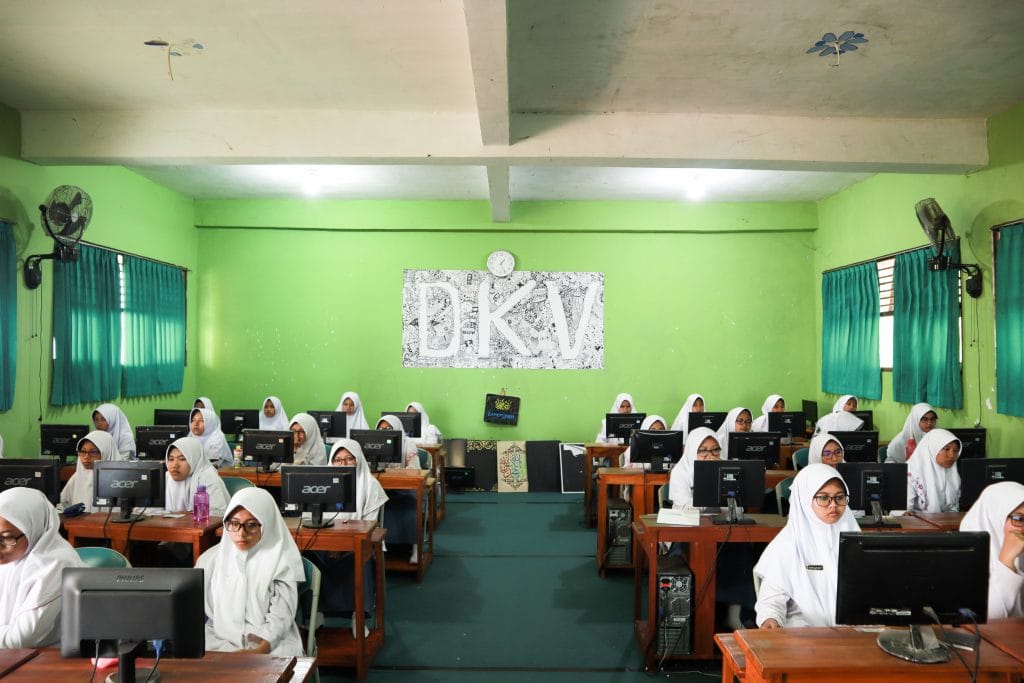 Laboratorium komputer (DESAIN)